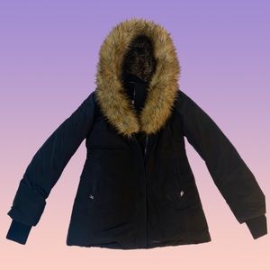 🖤 Aritzia Lindon Parka